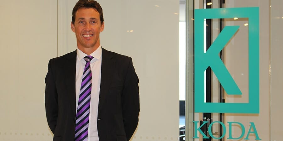 ABBOTT_Sean_900x450_5